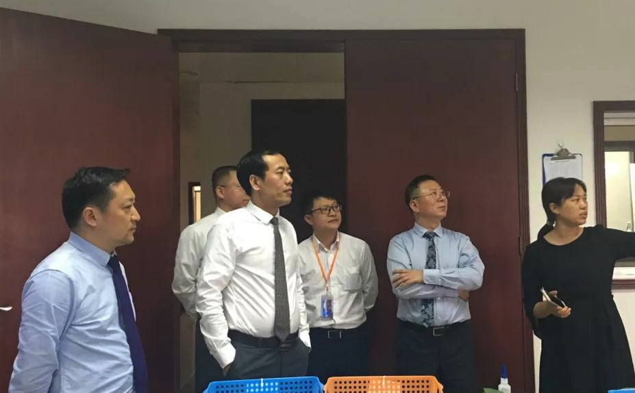 柏明顿顾问团队参观国机密封 柏明顿顾问团队参观国机密封