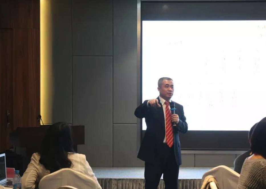柏明顿资深顾问苏长荣老师 柏明顿资深顾问苏长荣老师