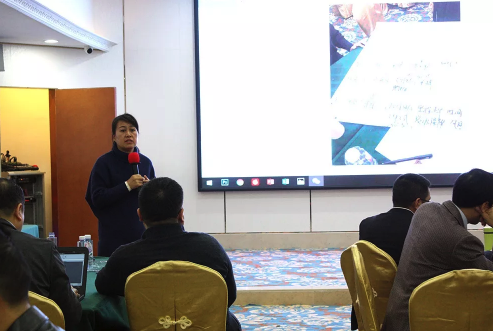 柏明顿高级顾问董丽老师分享“策略执行的框架” 柏明顿高级顾问董丽老师分享“策略执行的框架”