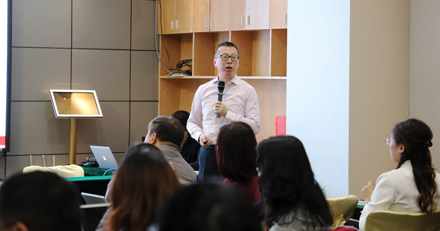 柏明顿集团资深专家刘峰老师分享上海盘古餐饮项目案例 柏明顿集团资深专家刘峰老师分享上海盘古餐饮项目案例