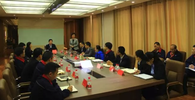 魏海燕老师在启动会上发言 魏海燕老师在启动会上发言