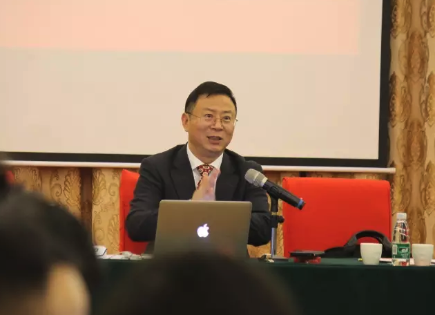 柏明顿管理咨询集团董事长、首席顾问胡八一博士 柏明顿管理咨询集团董事长、首席顾问胡八一博士