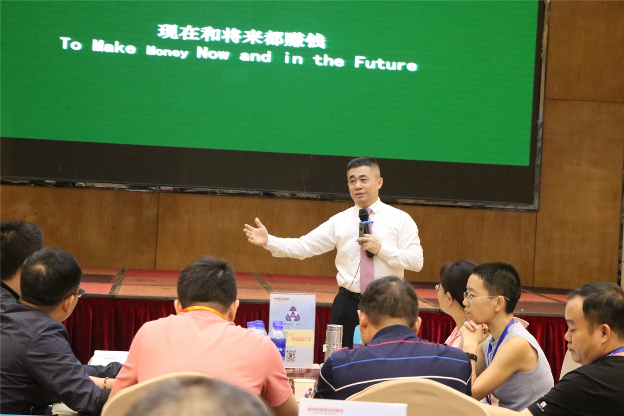 柏明顿资深顾问苏长荣老师 柏明顿资深顾问苏长荣老师